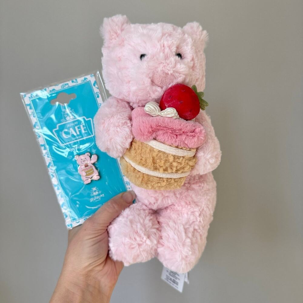 Jellycat Shanghai Exclusive Leola Bear with Strawberry - NWT - AUTHENTIC ‼️